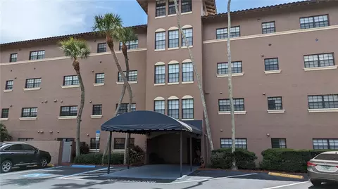 6100 Gulfport Blvd S #212, Gulfport, FL 33707