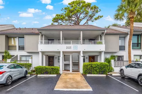 2025 Lakewood Club Dr S #5-H, Saint Petersburg, FL 33712