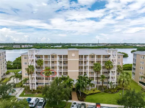 7040 Key Haven Rd #302, Seminole, FL 33777