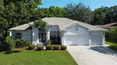 1327 Kings Way Ln, Tarpon Springs, FL 34688