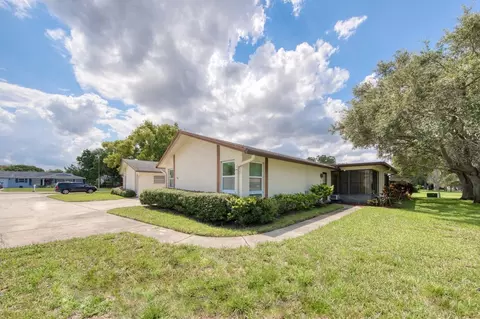 1335 Queen Anne Dr #D, Palm Harbor, FL 34684