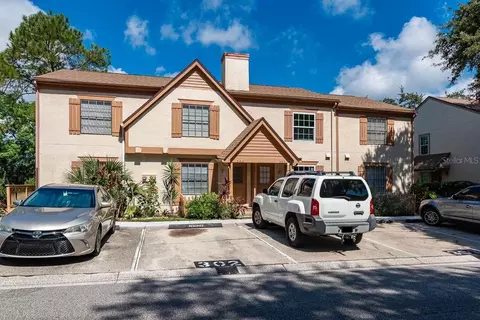 302 Brigadoon Dr, Clearwater, FL 33759