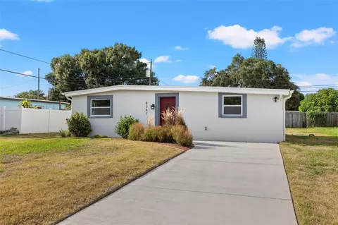 8341 94th Ave, Seminole, FL 33777