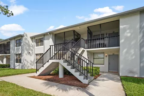 2049 Skimmer Ct W #323, Clearwater, FL 33762
