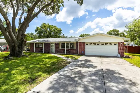 923 Phyllis Ave, Largo, FL 33771