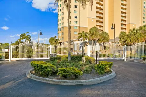 10851 Mangrove Cay Ln NE #812, Saint Petersburg, FL 33716