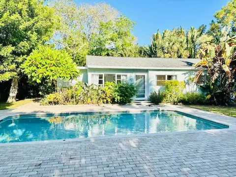4043 Belle Vista Dr, Saint Pete Beach, FL 33706