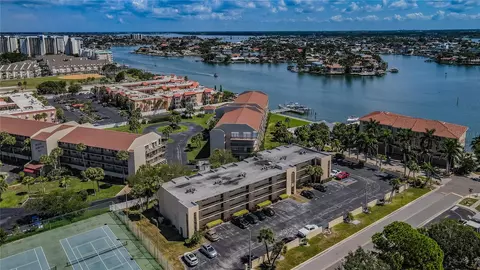 301 87th Ave #203, Saint Pete Beach, FL 33706