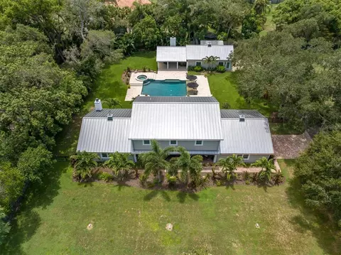 11850 74th Ave, Seminole, FL 33772