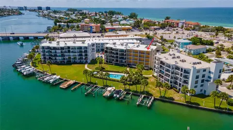 9815 Harrell Ave #501, Treasure Island, FL 33706