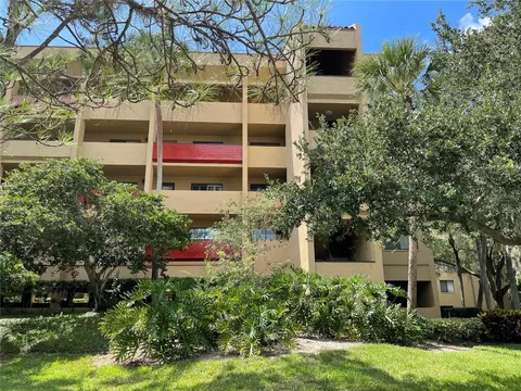 3078 Eastland Blvd #215, Clearwater, FL 33761