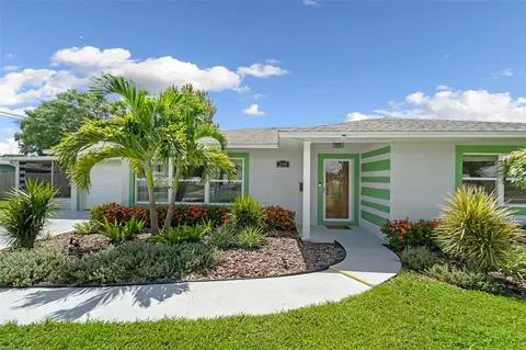 2698 41st St N, Saint Petersburg, FL 33713