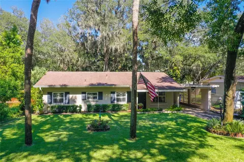 6814 S Shamrock Rd, Tampa, FL 33616