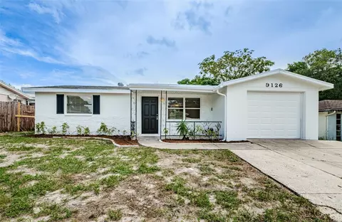9126 Gray Fox Ln, Port Richey, FL 34668