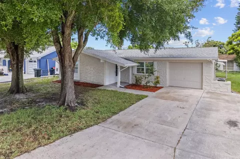 4111 Claremont Dr, New Port Richey, FL 34652