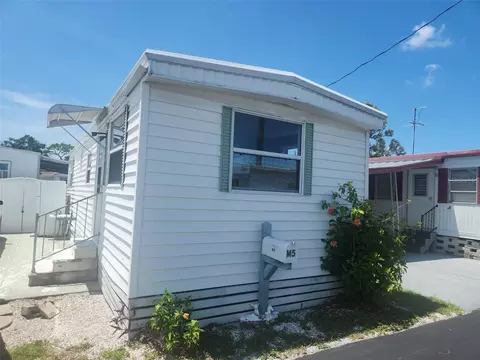 12674 Seminole Blvd #M5, Largo, FL 33778