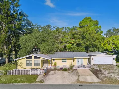 5811 Montana Ave, New Port Richey, FL 34652