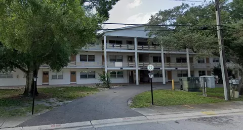 911 Washington Ave #310, Largo, FL 33770