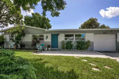 3830 Wahoo Dr SE, Saint Petersburg, FL 33705