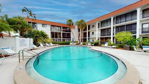 10530 77th Ter #222, Seminole, FL 33772