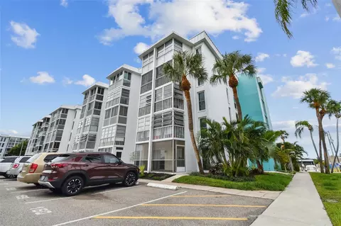 4910 38th Way S #509, Saint Petersburg, FL 33711