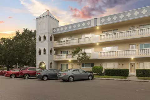 2222 Americus Blvd N #20, Clearwater, FL 33763