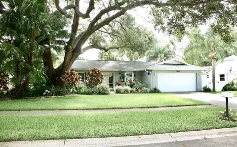 2692 Bellhurst Dr, Dunedin, FL 34698