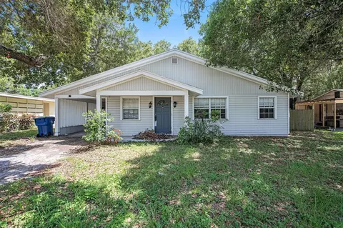 16 Belle Meade Cir, Largo, FL 33770