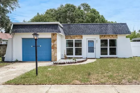 12237 Eldon Dr, Largo, FL 33774
