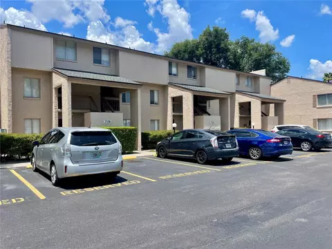 7518 Needle Leaf Pl #36, Tampa, FL 33617