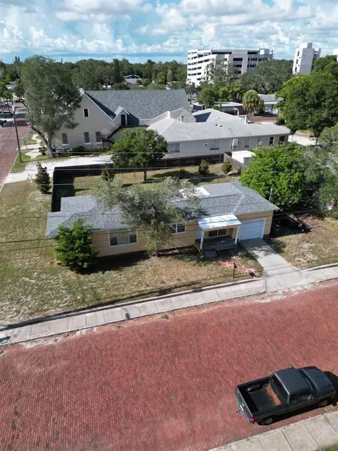 520 Cleveland Ave SW, Largo, FL 33770