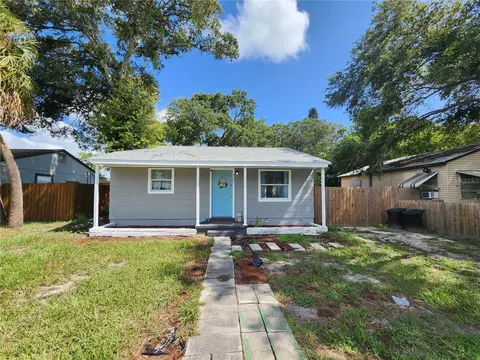 5621 12th Ave S, Gulfport, FL 33707