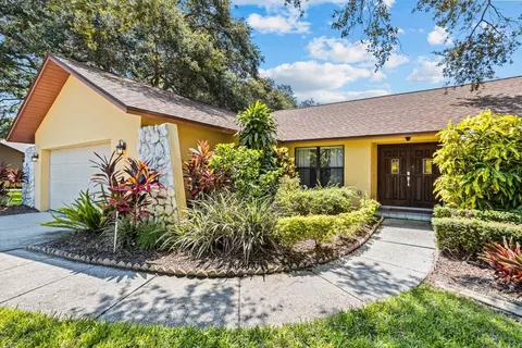13344 Pine Bark Ct, Largo, FL 33774