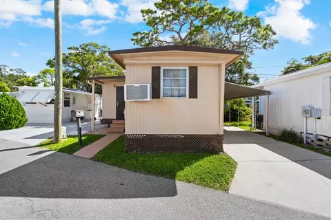 4753 66th Ln N #7, Saint Petersburg, FL 33709
