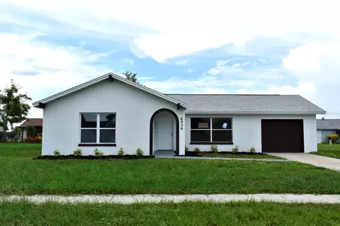 6374 Coliseum Blvd, Port Charlotte, FL 33981
