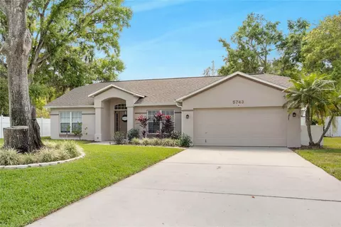 5743 Manchester Dr E, Lakeland, FL 33810