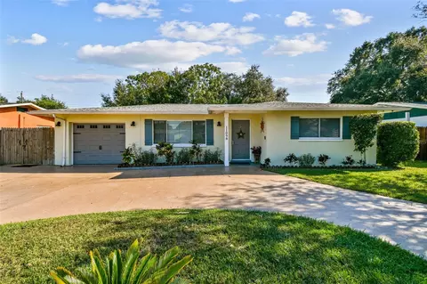 11098 102nd Ave, Seminole, FL 33778