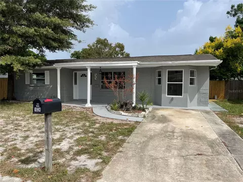 1024 Saxon Ln, Holiday, FL 34691