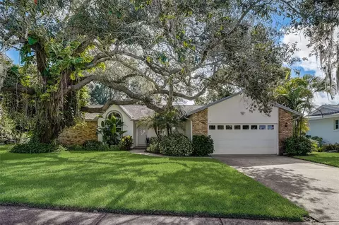 1127 Lancer Ln, Tarpon Springs, FL 34689