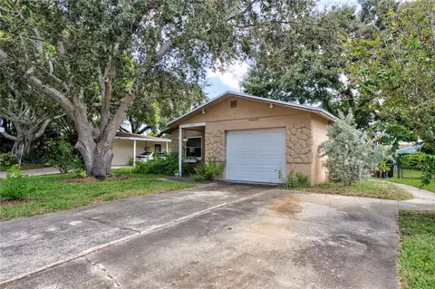 8137 81st Way N, Seminole, FL 33777
