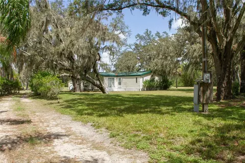 7911 Carey Rd, Lithia, FL 33547