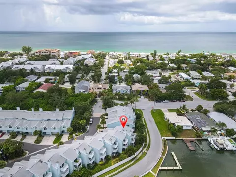 510 Garland Cir, Indian Rocks Beach, FL 33785