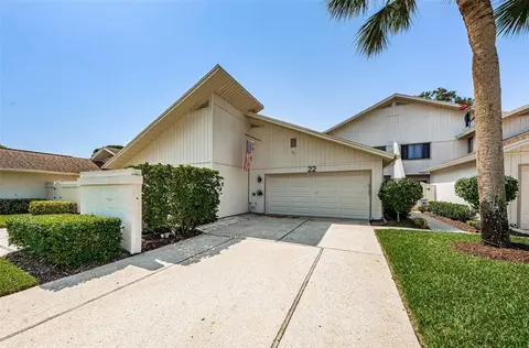 468 Lakeview Dr #22, Palm Harbor, FL 34683