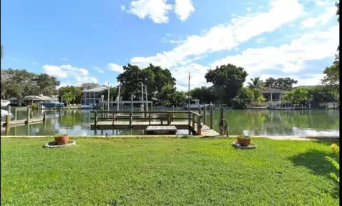 3625 White Ln, Sarasota, FL 34242