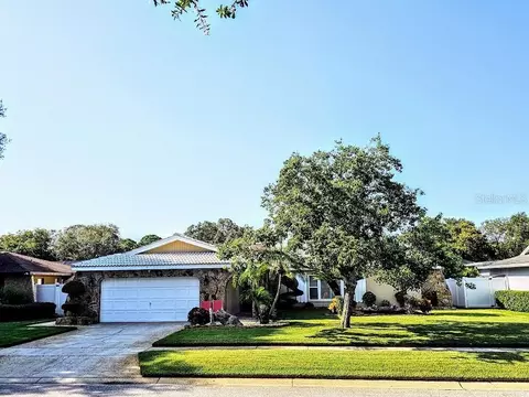 12140 99th Ave, Seminole, FL 33772