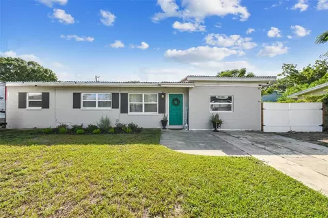 8773 Quail Rd, Seminole, FL 33777