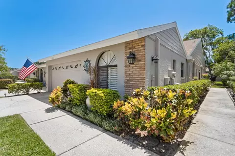 5520 Salem Square Dr S, Palm Harbor, FL 34685