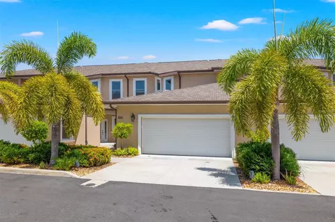 836 Date Palm Ln, Saint Petersburg, FL 33707