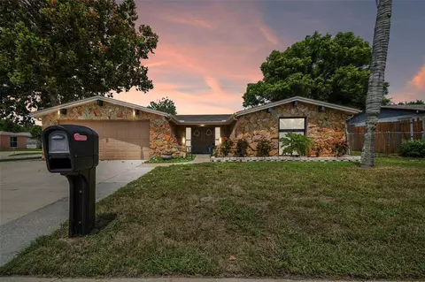 7725 Niagara Dr, Port Richey, FL 34668