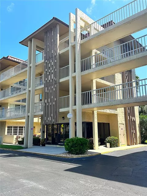 113 Island Way #242, Clearwater Beach, FL 33767